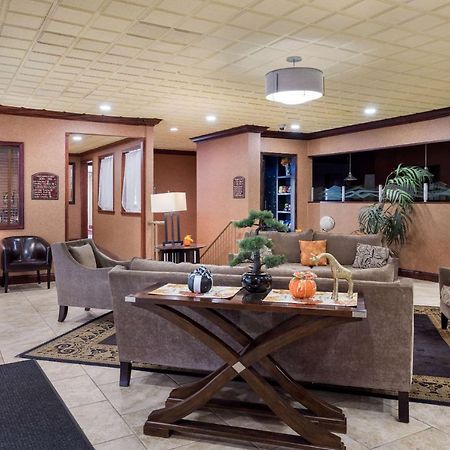 Quality Inn And Suites Fairgrounds - Syracuse Seneca Knolls Εξωτερικό φωτογραφία