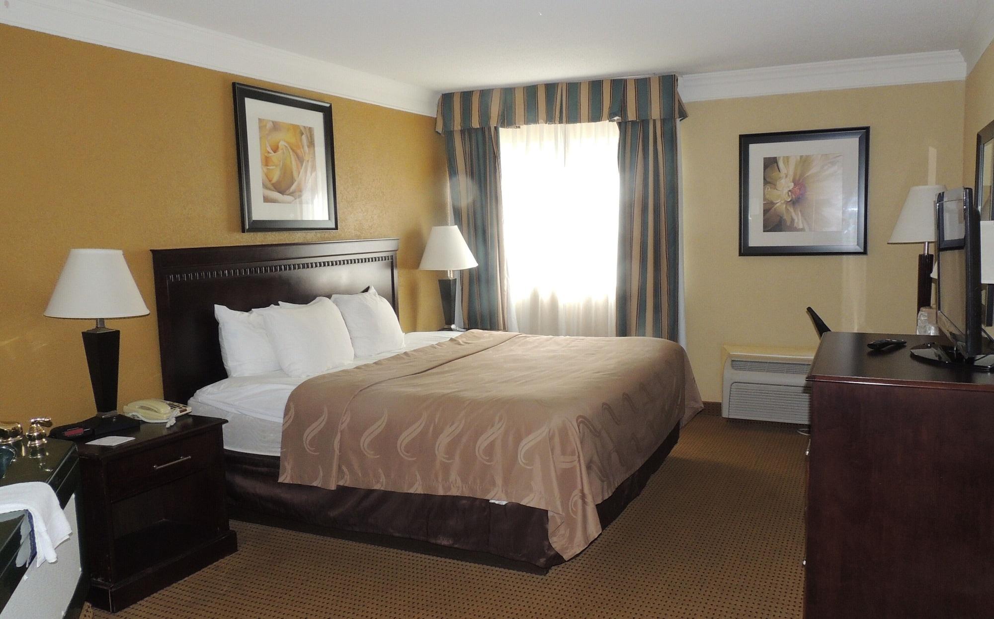 Quality Inn And Suites Fairgrounds - Syracuse Seneca Knolls Εξωτερικό φωτογραφία