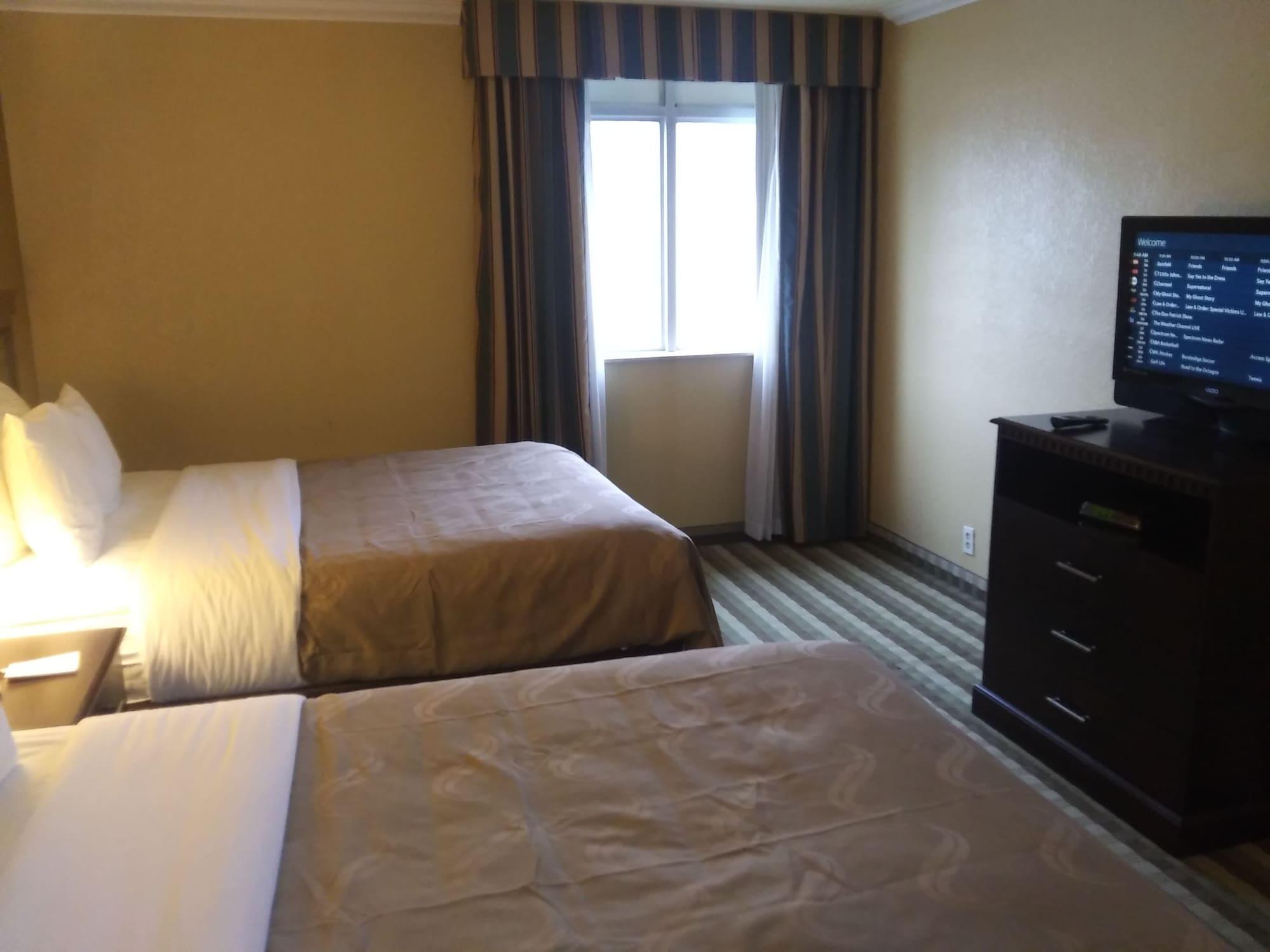 Quality Inn And Suites Fairgrounds - Syracuse Seneca Knolls Εξωτερικό φωτογραφία