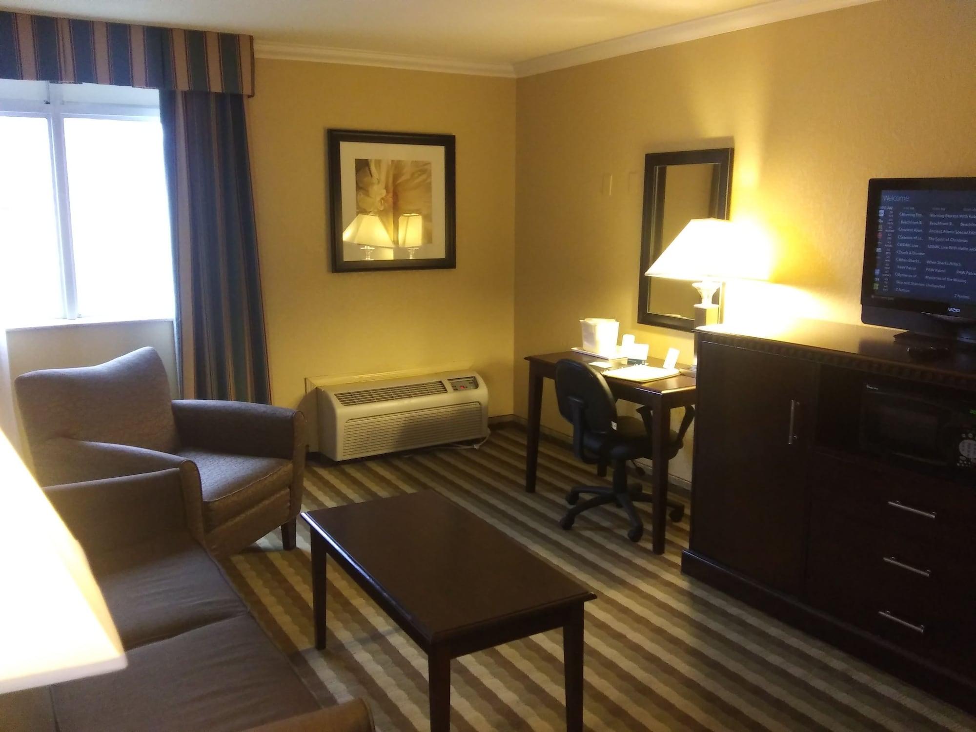 Quality Inn And Suites Fairgrounds - Syracuse Seneca Knolls Εξωτερικό φωτογραφία