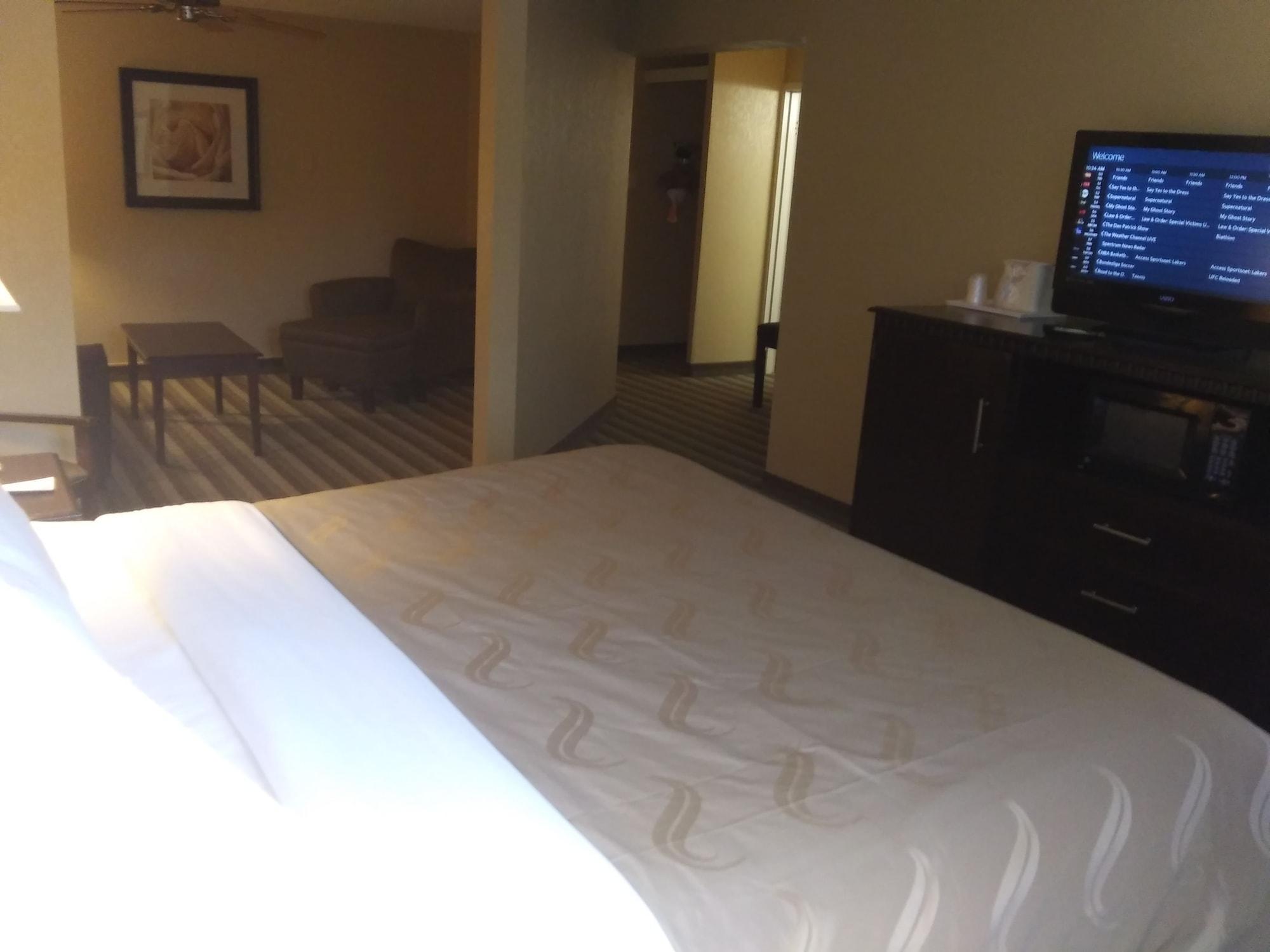 Quality Inn And Suites Fairgrounds - Syracuse Seneca Knolls Εξωτερικό φωτογραφία
