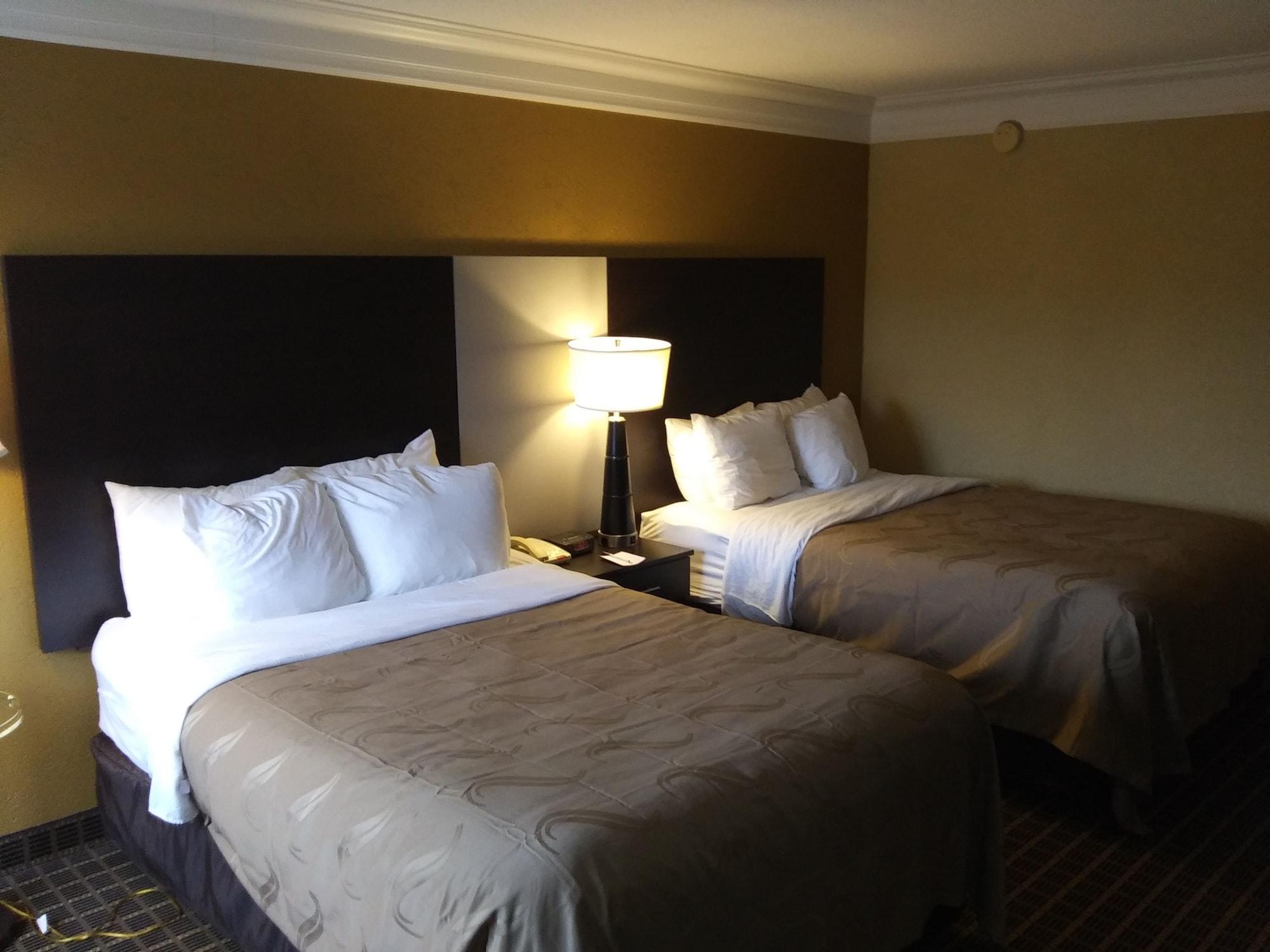 Quality Inn And Suites Fairgrounds - Syracuse Seneca Knolls Εξωτερικό φωτογραφία