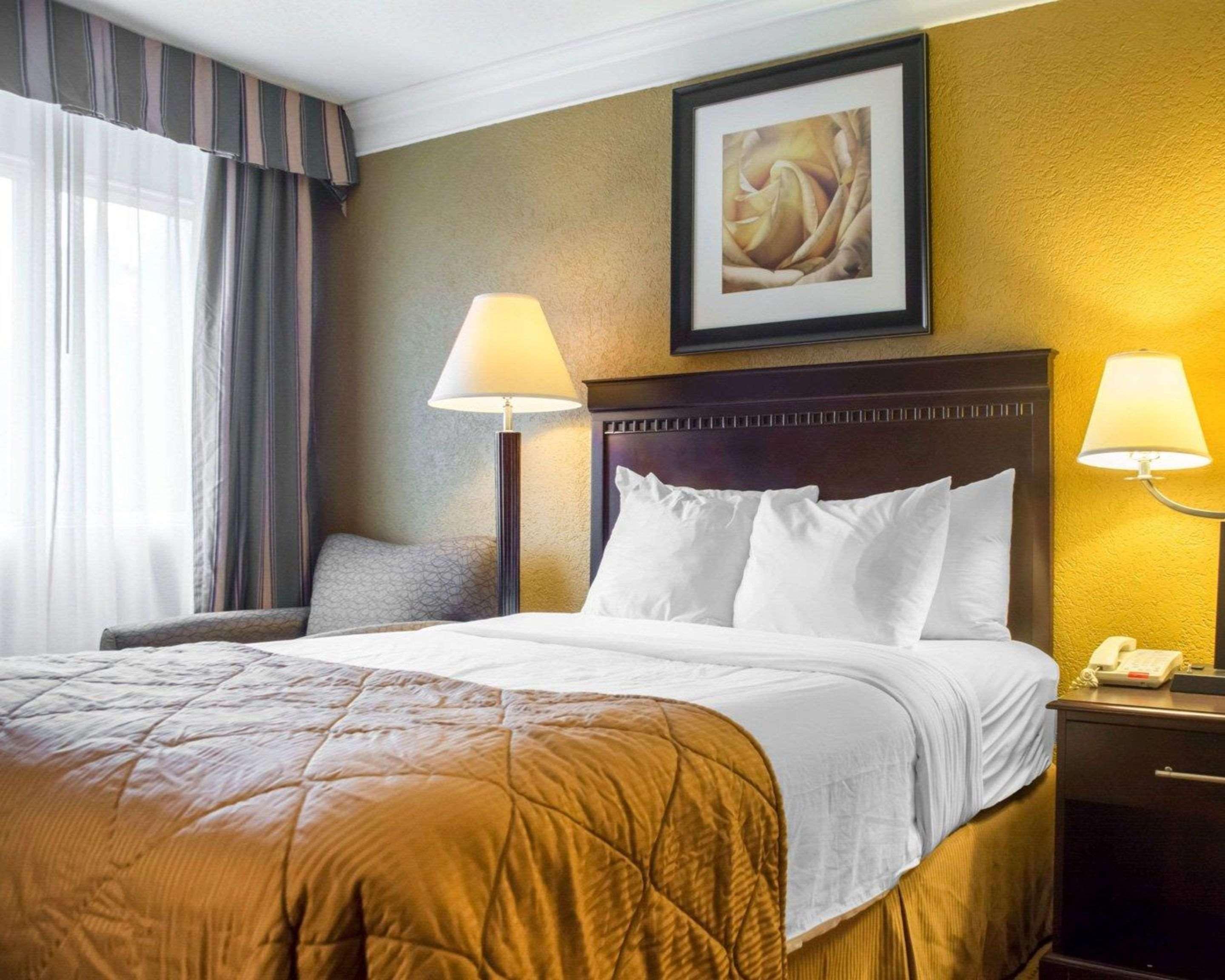 Quality Inn And Suites Fairgrounds - Syracuse Seneca Knolls Εξωτερικό φωτογραφία
