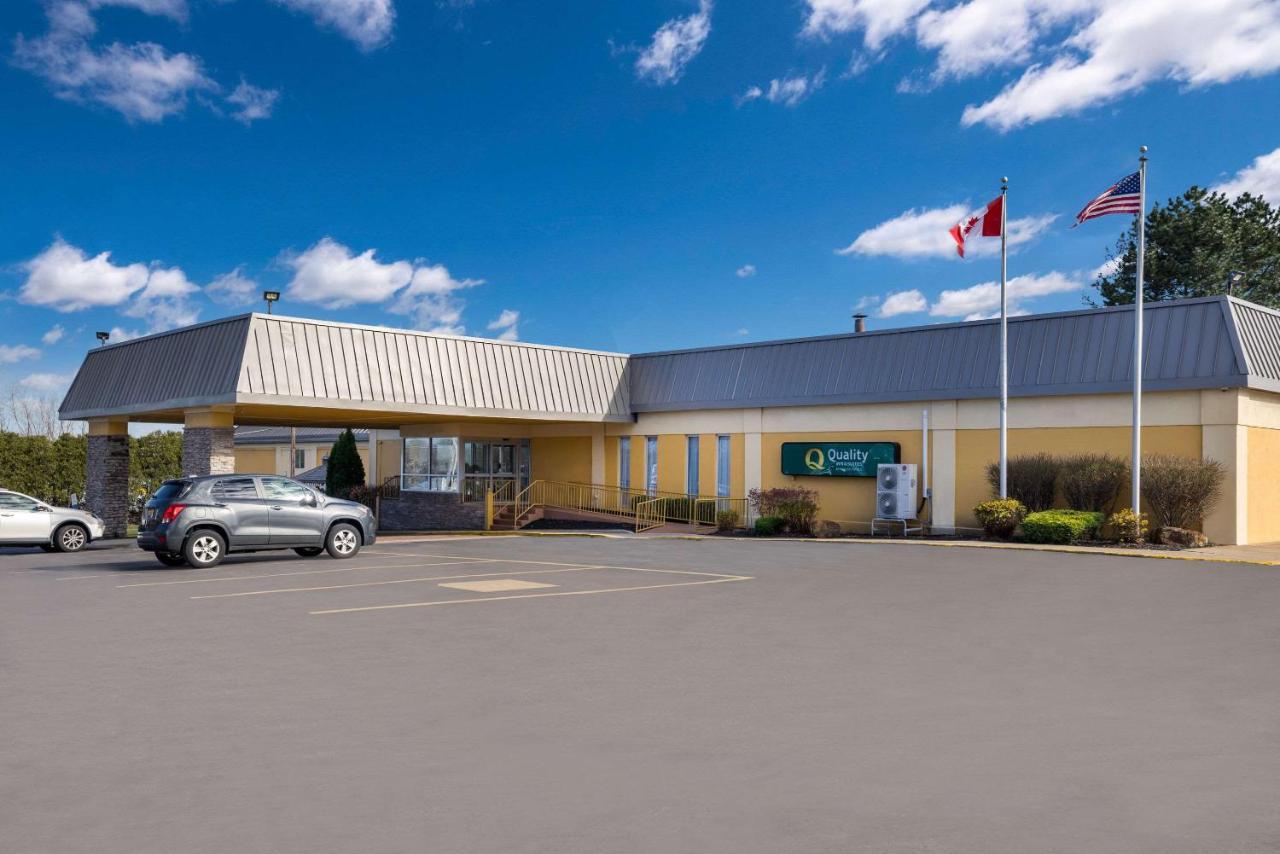 Quality Inn And Suites Fairgrounds - Syracuse Seneca Knolls Εξωτερικό φωτογραφία
