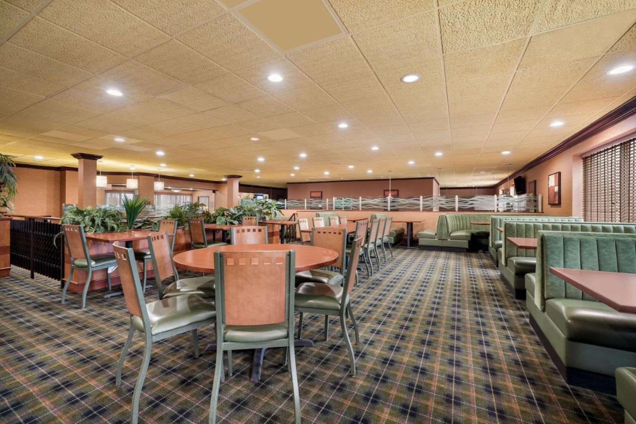 Quality Inn And Suites Fairgrounds - Syracuse Seneca Knolls Εξωτερικό φωτογραφία