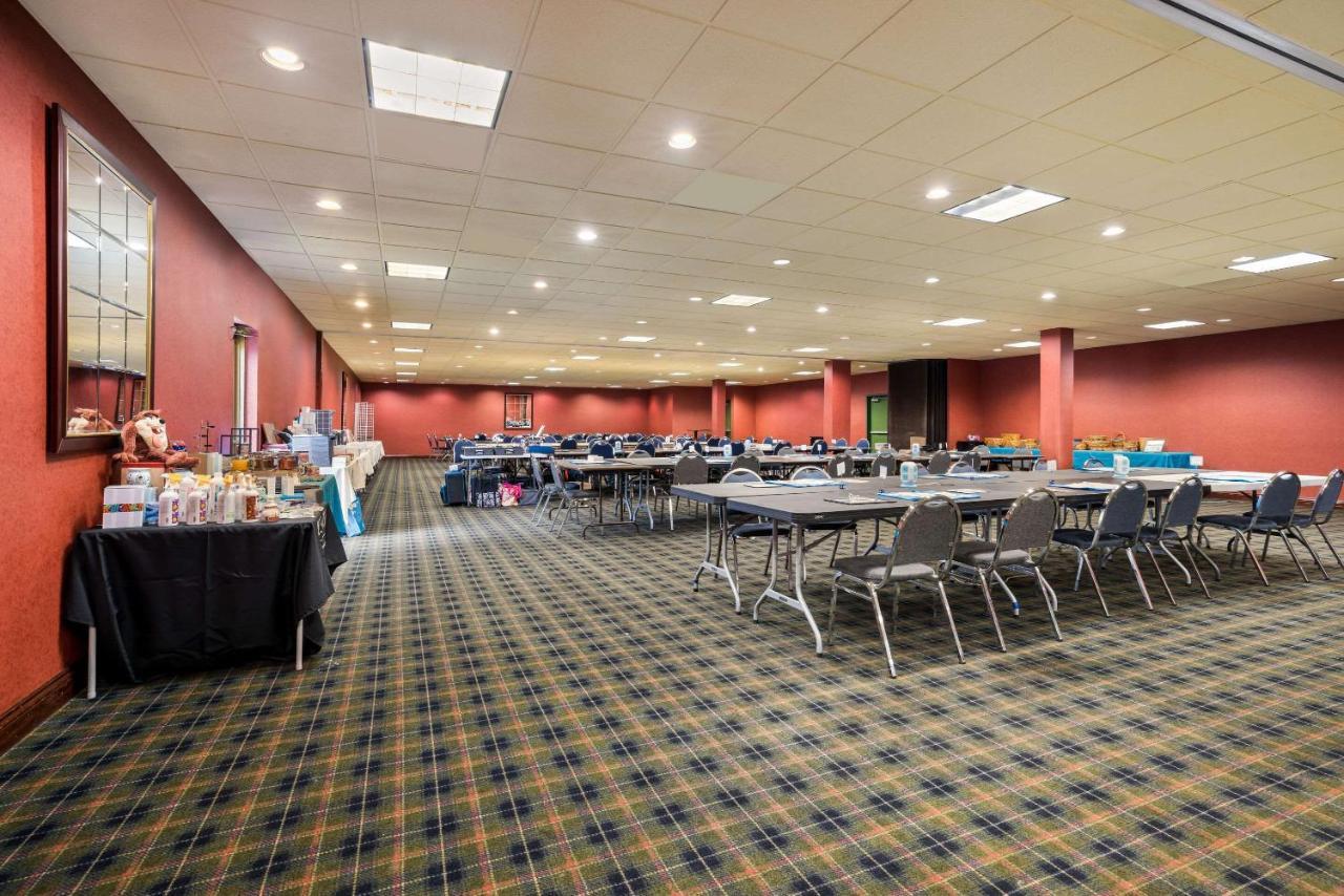 Quality Inn And Suites Fairgrounds - Syracuse Seneca Knolls Εξωτερικό φωτογραφία