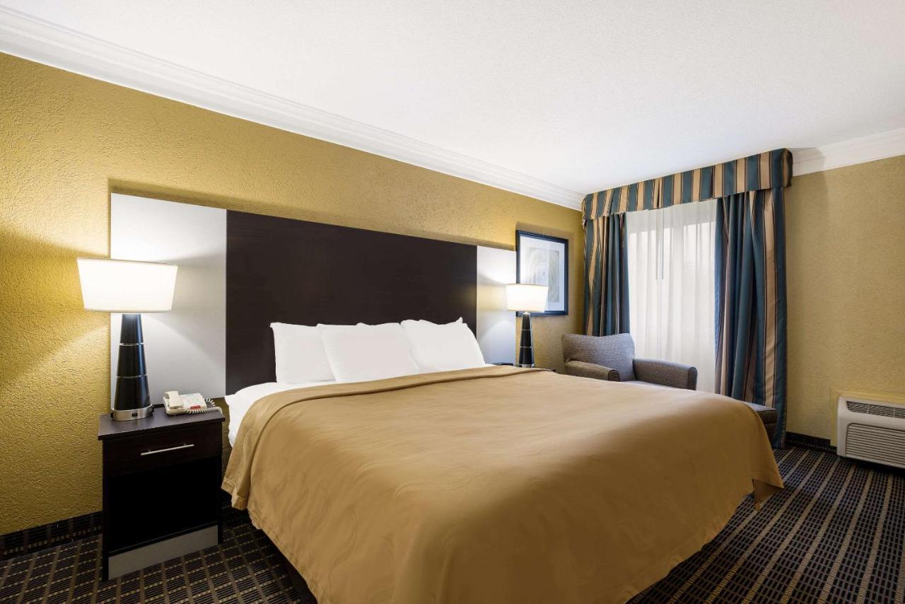Quality Inn And Suites Fairgrounds - Syracuse Seneca Knolls Εξωτερικό φωτογραφία