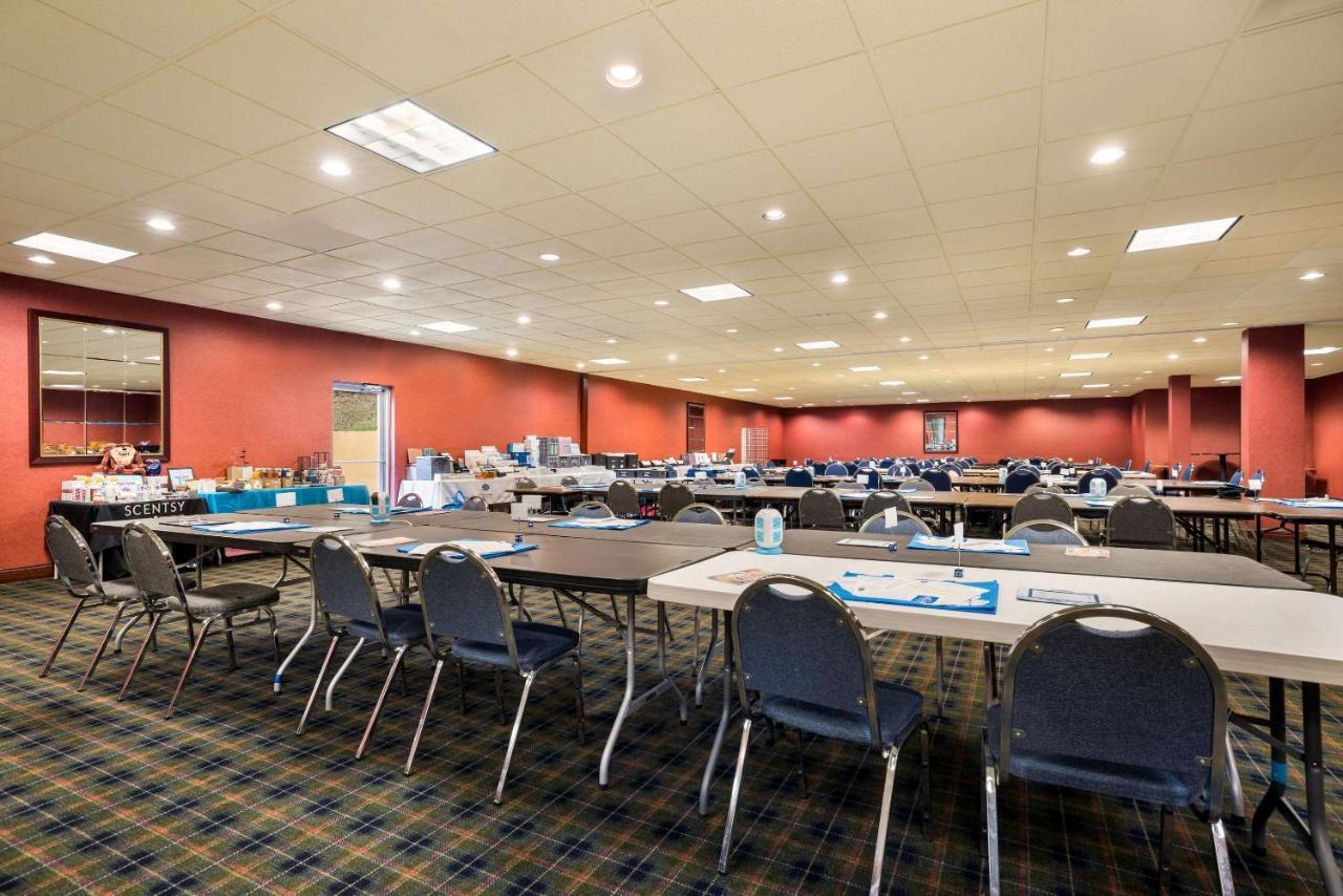 Quality Inn And Suites Fairgrounds - Syracuse Seneca Knolls Εξωτερικό φωτογραφία