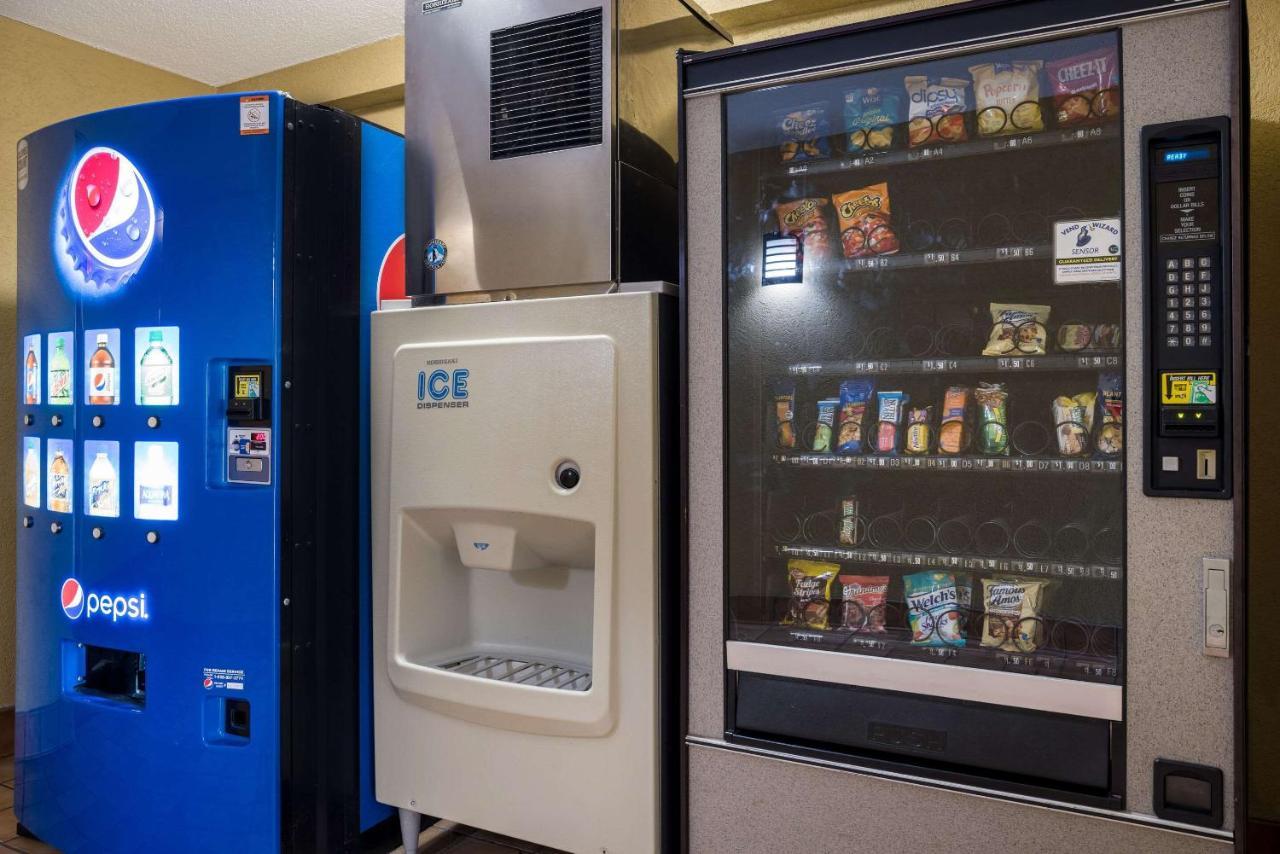 Quality Inn And Suites Fairgrounds - Syracuse Seneca Knolls Εξωτερικό φωτογραφία
